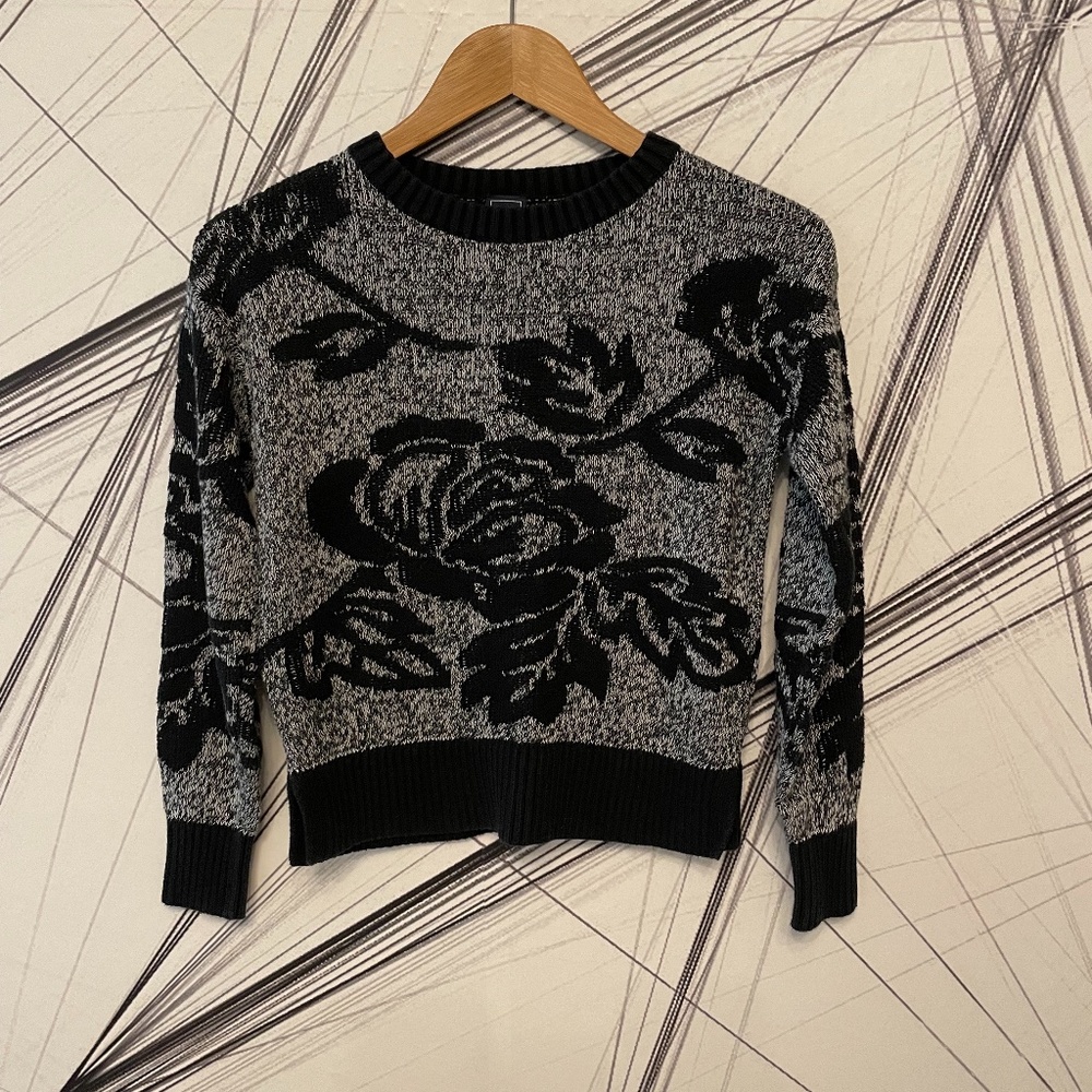 GAP Crew Neck Sweater  Size XS